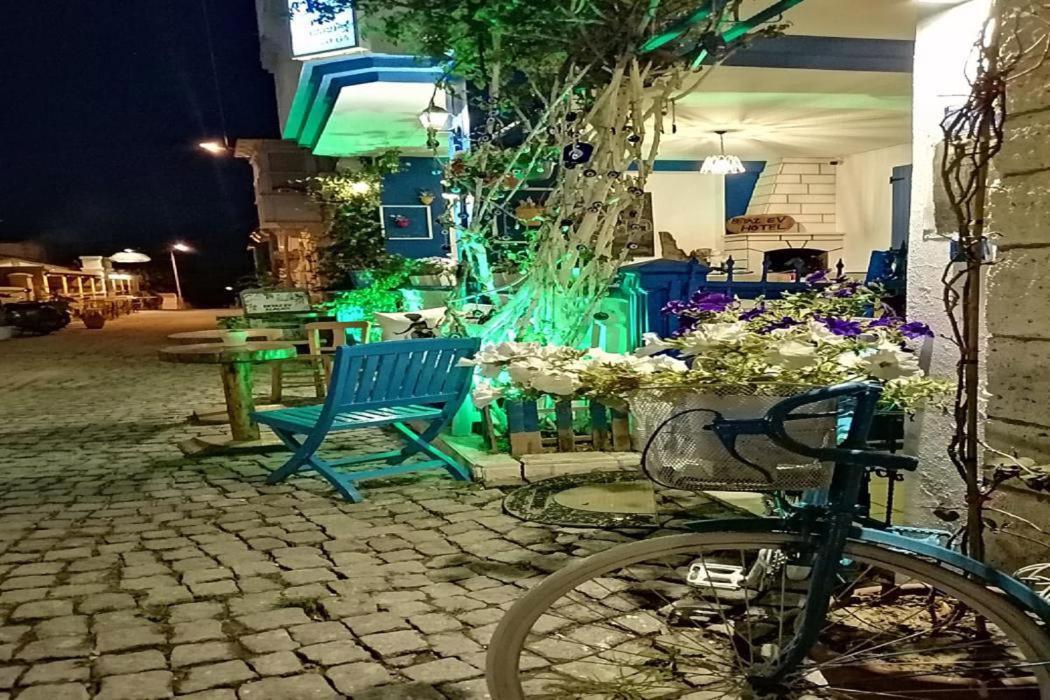 Beyaz Ev Hotel Alaçatı Exterior photo