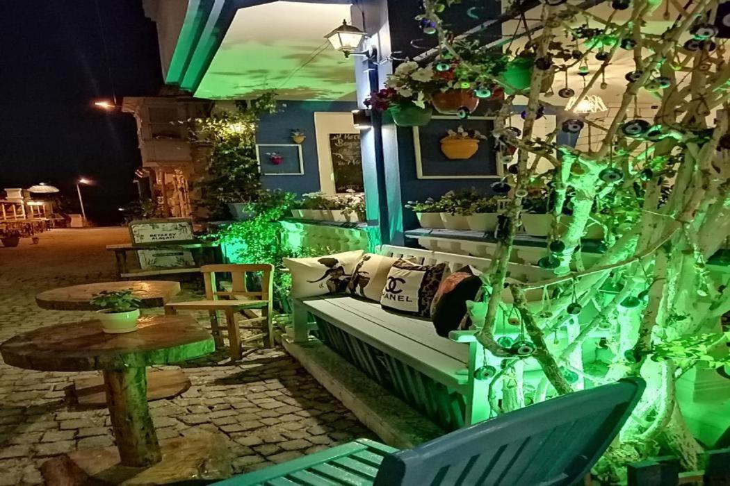 Beyaz Ev Hotel Alaçatı Exterior photo