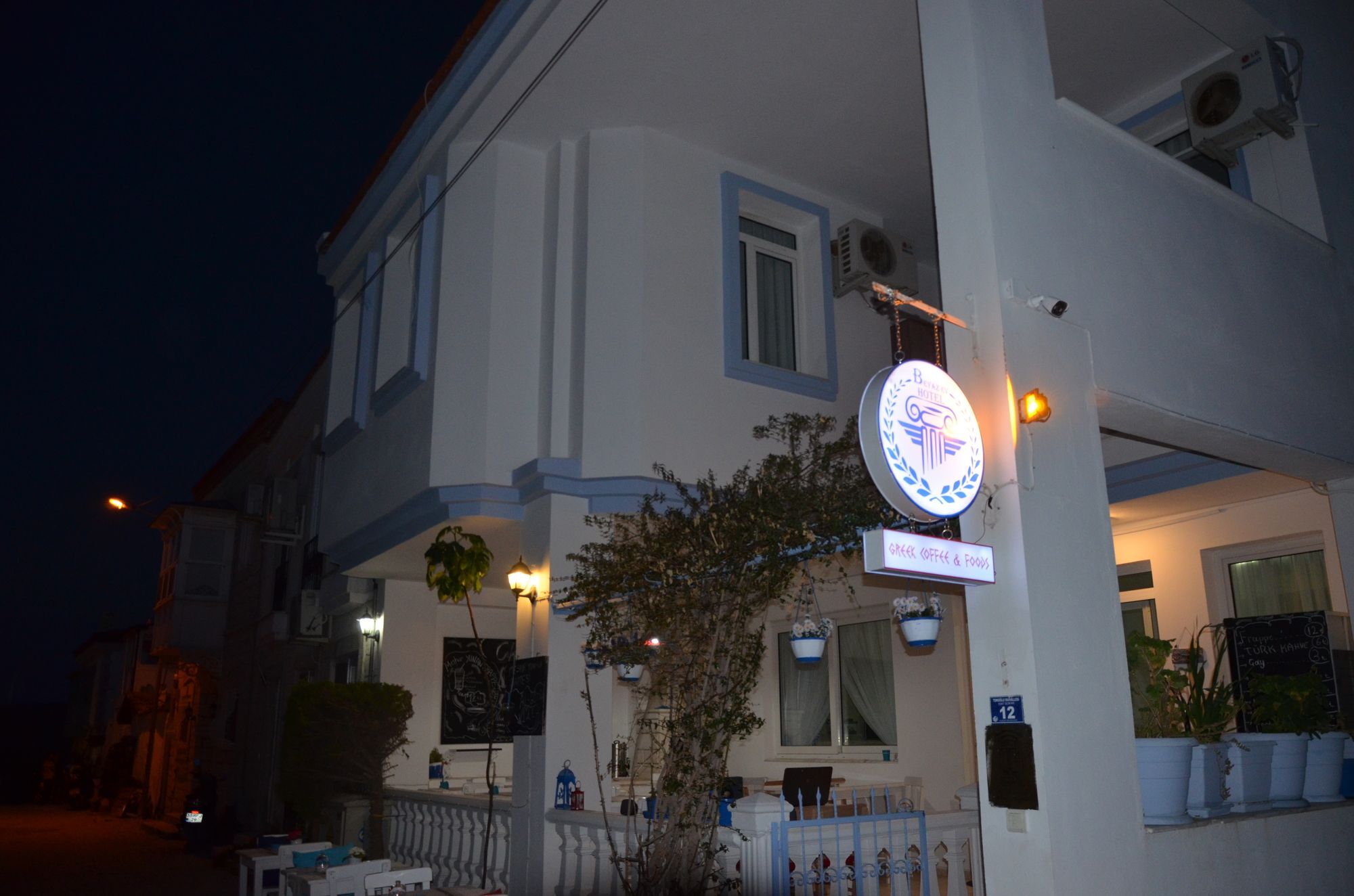Beyaz Ev Hotel Alaçatı Exterior photo